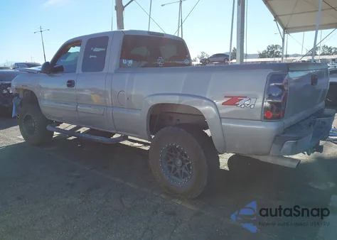 2005 Chevrolet Silverado 1500 Z71 из США, поврежденный, VIN 1GCEK19Z45Z207808